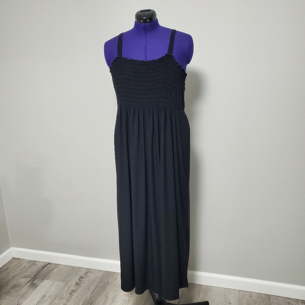 Avenue Black Smocked Maxi Dress 18/20W 2X Flowy Sleeveless Summer Plus Size